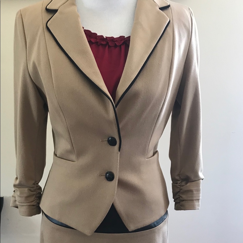 Express Size 0/2 suit jacket and matching skirt